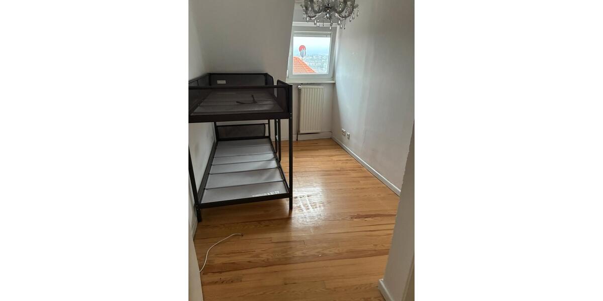 Dachgeschoßwohnung Saarbrücken - 3 Zimmer, 82 m&sup2;, 620&euro; | Angebot:25566479