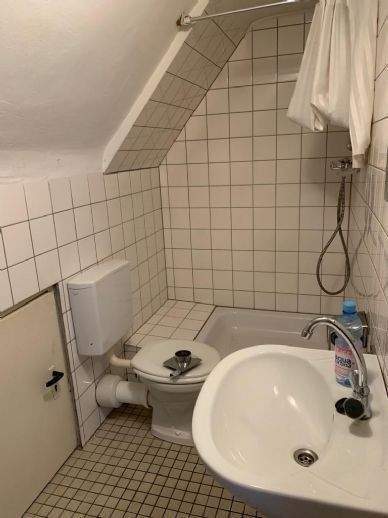 Etagenwohnung Saarbrücken St Johann - 2 Zimmer, 70 m&sup2;, 560&euro; | Angebot:25801642