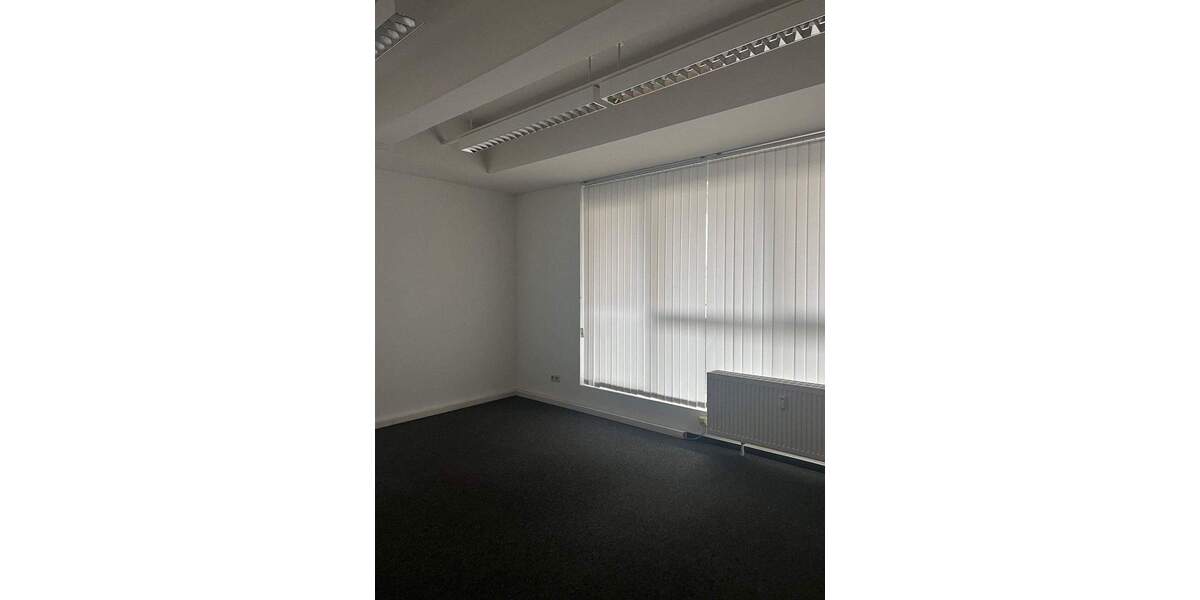Gewerbeobjekt Saarlouis Roden - 4 Zimmer, 141 m&sup2;, 1.150&euro; | Angebot:25797881