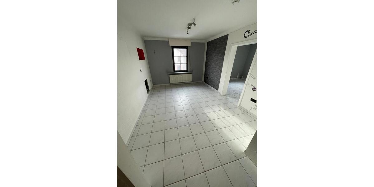 Etagenwohnung Sankt Wendel - 2 Zimmer, 64 m&sup2;, 500&euro; | Angebot:25942083