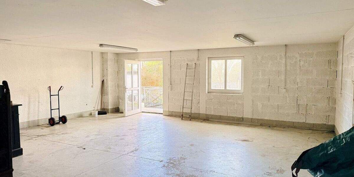 Doppelhaushälfte Saarlouis - 8 Zimmer, 125 m&sup2;, 329.000&euro; | Angebot:25728475