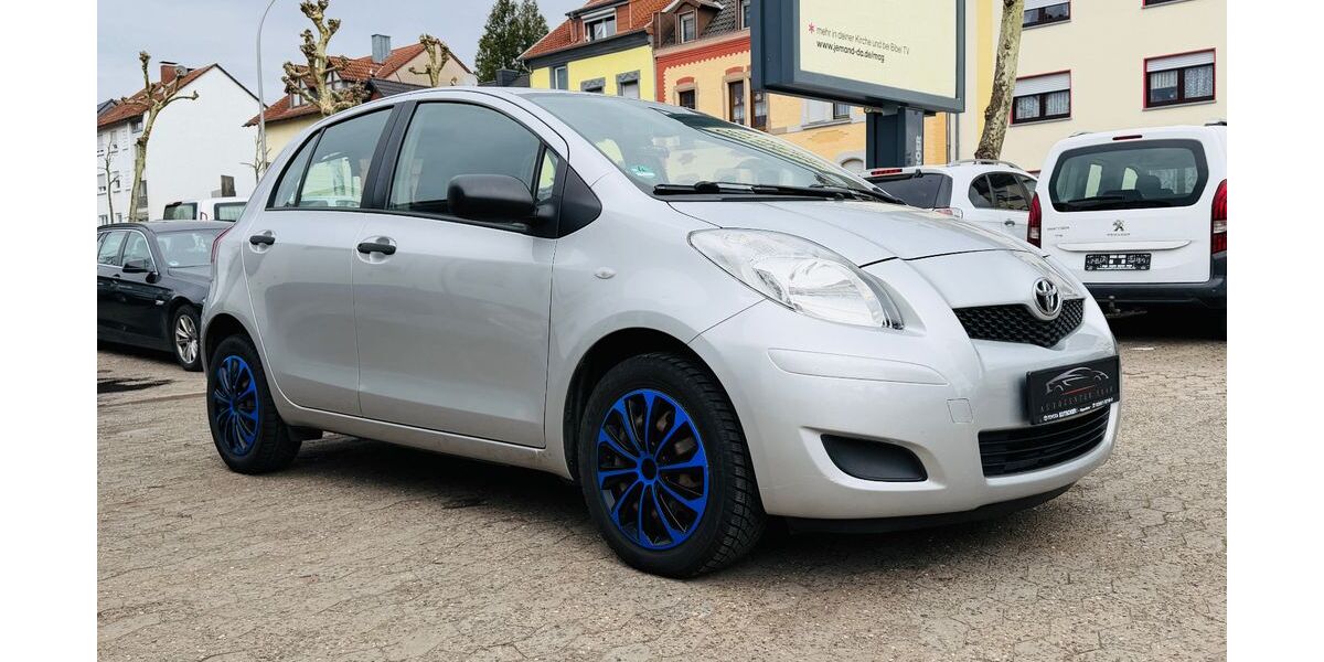 Toyota Yaris 145.000 km 3.200 &euro; Saarbrücken 66115