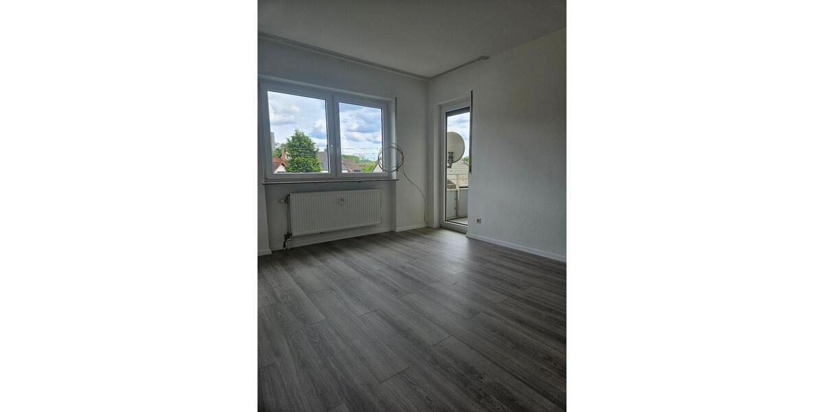 Etagenwohnung Ottweiler - 3 Zimmer, 90 m&sup2;, 850&euro; | Angebot:26560905