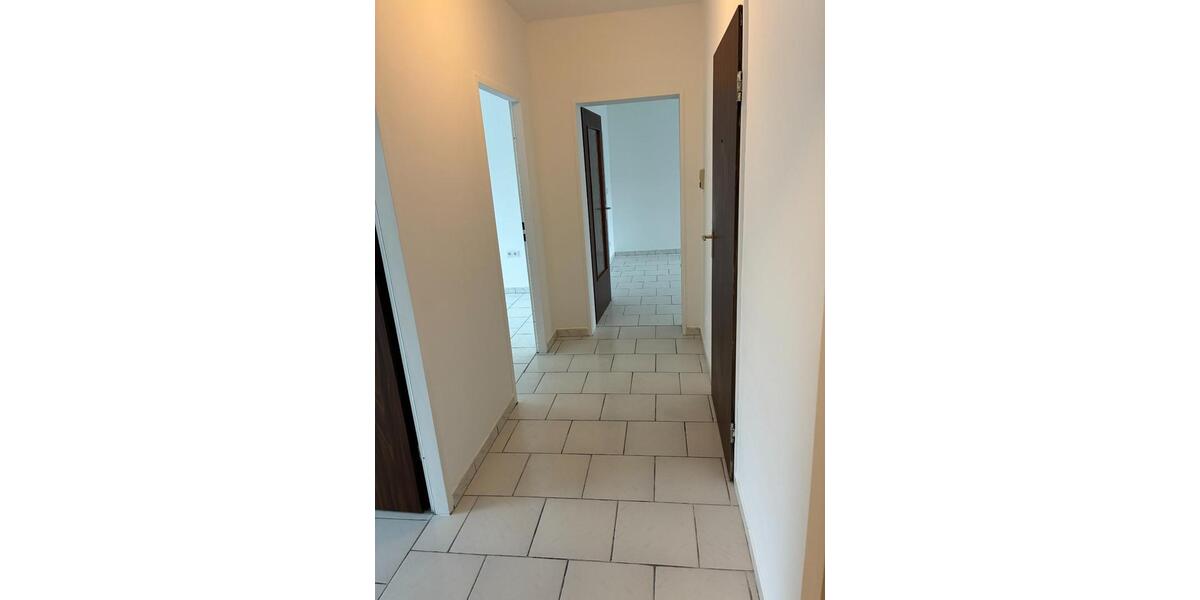 Etagenwohnung Saarbrücken West - 3 Zimmer, 66 m&sup2;, 545&euro; | Angebot:25934954