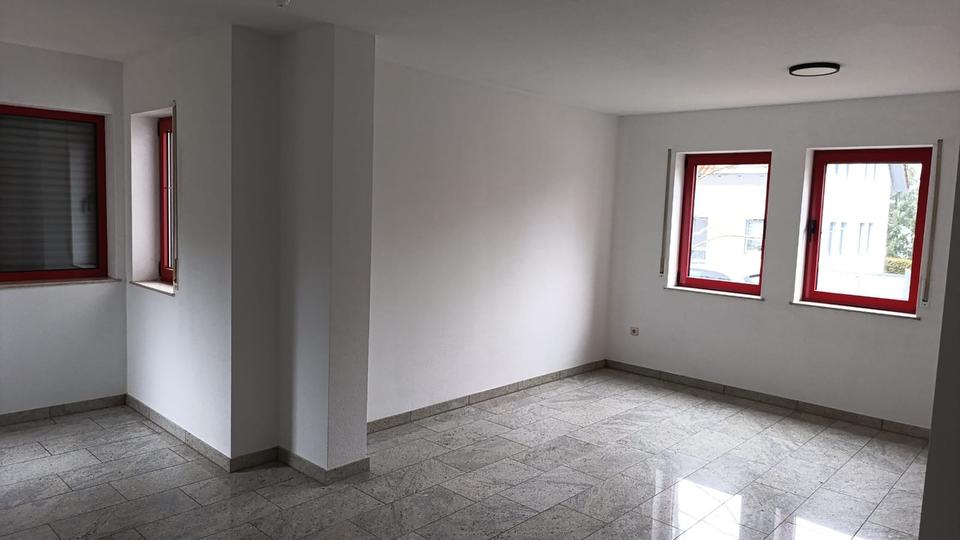 Erdgeschoßwohnung Riegelsberg - 2 Zimmer, 68 m&sup2;, 600&euro; | Angebot:24839785