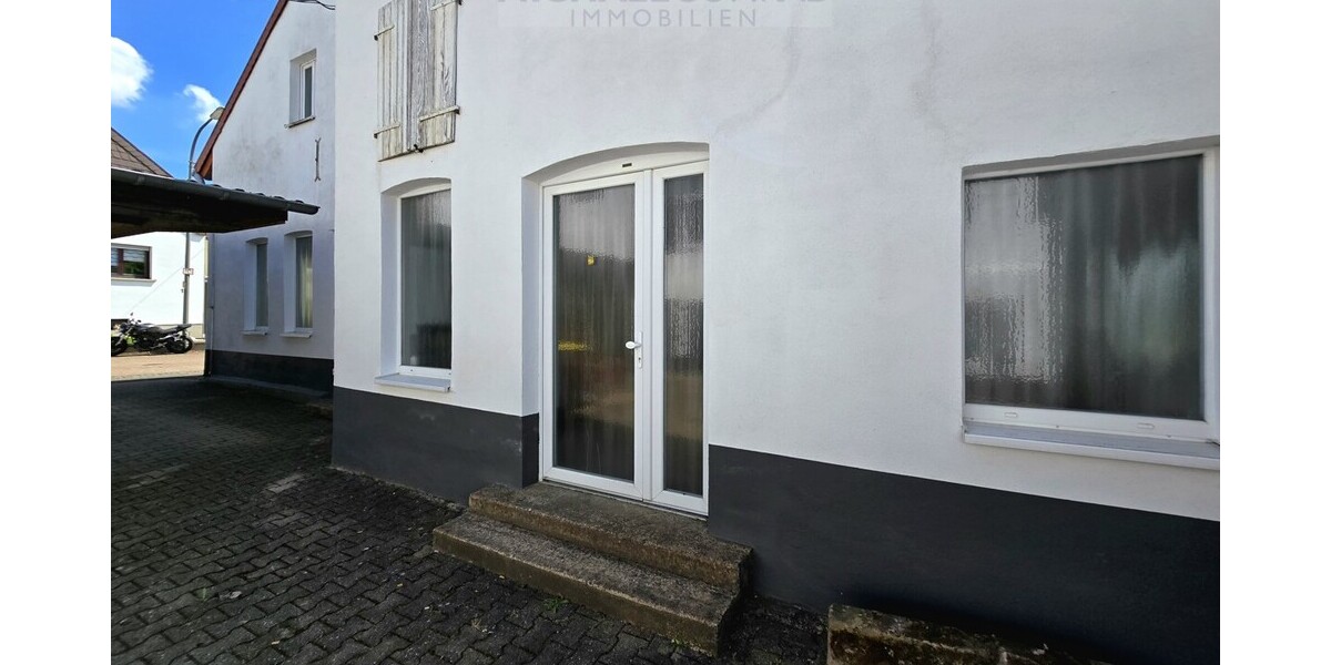 Attraktives Mehrfamilienhaus für Kapitalanleger in Schmelz-Hüttersdorf - Mehrfamilienhaus, Wohnhaus Schmelz / Hüttersdorf Hüttersdorf | Angebot:27010347