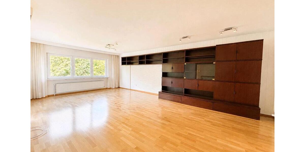 Erdgeschoßwohnung Sankt Ingbert - 4.5 Zimmer, 158 m&sup2;, 1.250&euro; | Angebot:26635852
