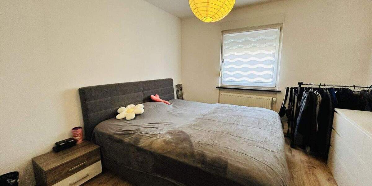 Mehrfamilienhaus, Wohnhaus Neunkirchen Innenstadt - 6 Zimmer, 130 m&sup2;, 219.000&euro; | Angebot:25779641