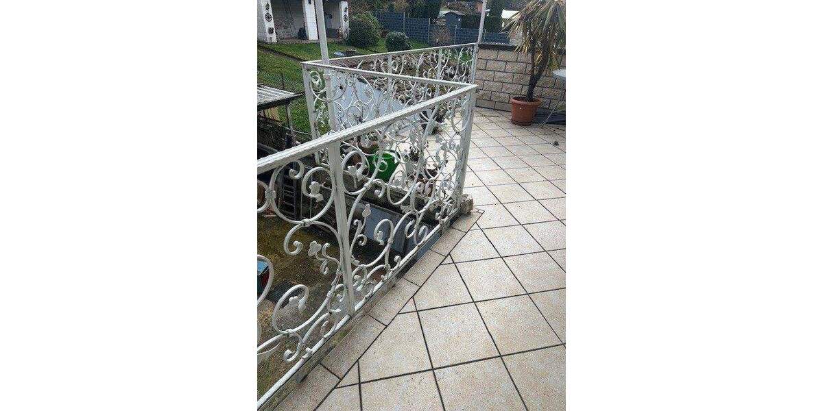 Reihenmittelhaus Völklingen Ludweiler - 7 Zimmer, 200 m&sup2;, 159.000&euro; | Angebot:25730787