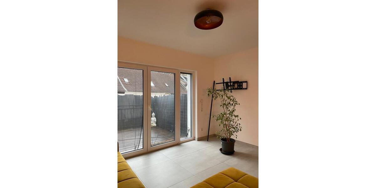 Etagenwohnung Friedrichsthal - 2 Zimmer, 77 m&sup2;, 930&euro; | Angebot:25632297