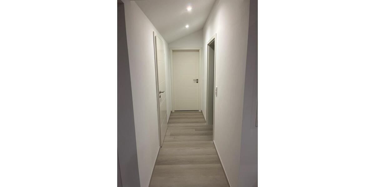 Dachgeschoßwohnung Saarlouis - 2 Zimmer, 85 m&sup2;, 920&euro; | Angebot:25342375