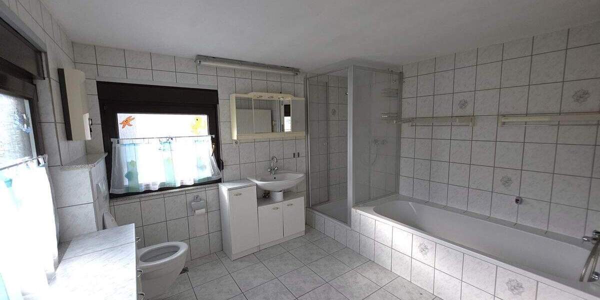 Doppelhaushälfte Saarland - Quierschied Fischbach - 5 Zimmer, 145 m&sup2;, 225.000&euro; | Angebot:25846095