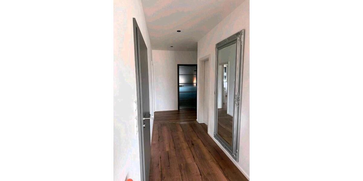 Etagenwohnung Schmelz - 4 Zimmer, 120 m&sup2;, 1.250&euro; | Angebot:26588199