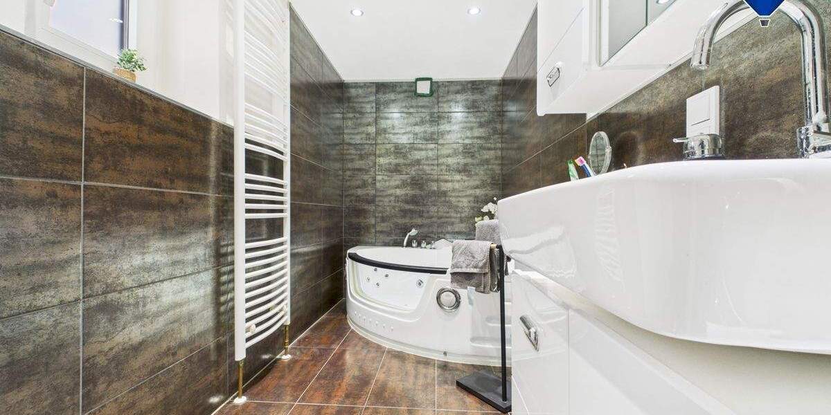 Reihenendhaus Schwalbach Hülzweiler - 6 Zimmer, 180 m&sup2;, 359.000&euro; | Angebot:25769949