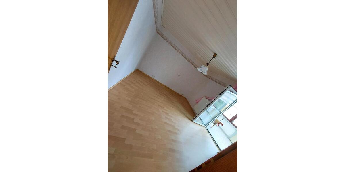 Etagenwohnung Lebach - 3 Zimmer, 85 m&sup2;, 600&euro; | Angebot:25637827