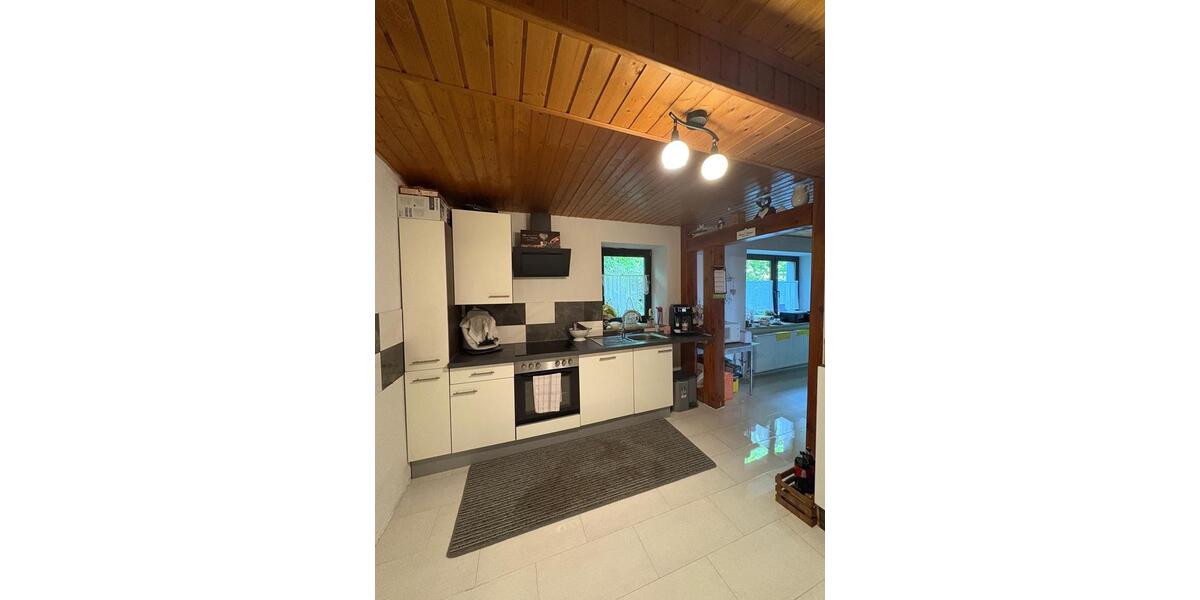 Etagenwohnung Breitenbach - 4 Zimmer, 100 m&sup2;, 750&euro; | Angebot:25876509