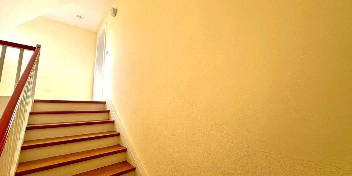 Etagenwohnung Zweibrücken - 6 Zimmer, 98 m&sup2;, 139.000&euro; | Angebot:25771920