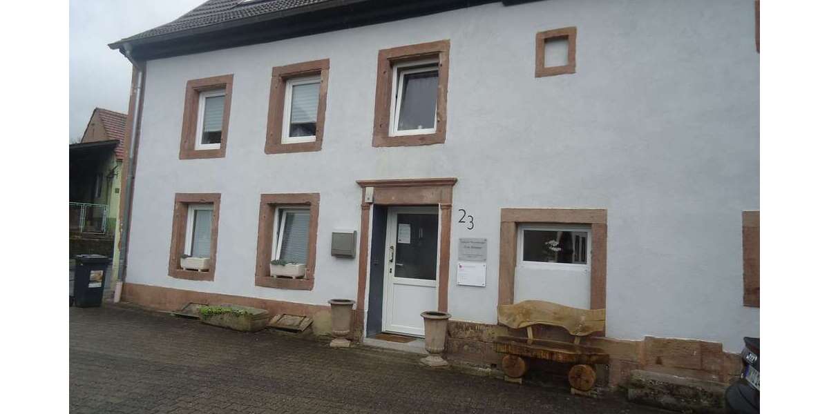 Einfamilienhaus Ottweiler - 9 Zimmer, 260 m&sup2;, 240.000&euro; | Angebot:24578464