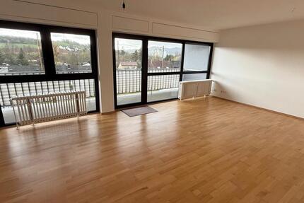 Wohnung Lebach - 3 Zimmer, 80 m&sup2;, 600&euro; | Angebot:26634089