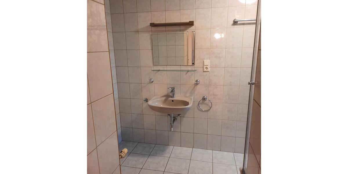 Dachgeschoßwohnung Neunkirchen Heinitz - 3 Zimmer, 85 m&sup2;, 480&euro; | Angebot:25888025