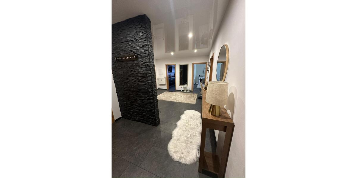 Etagenwohnung Sankt Ingbert - 3 Zimmer, 105 m&sup2;, 1.100&euro; | Angebot:26638710