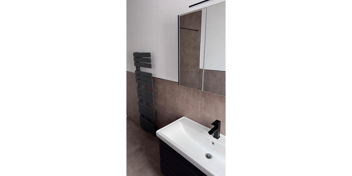 Erdgeschoßwohnung Völklingen - 2 Zimmer, 60 m&sup2;, 650&euro; | Angebot:25944442