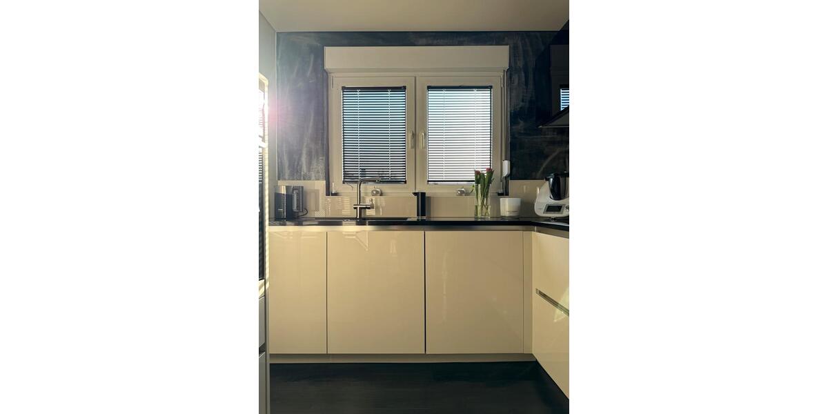 Etagenwohnung Saarbrücken West - 3 Zimmer, 90 m&sup2;, 250.000&euro; | Angebot:26406355