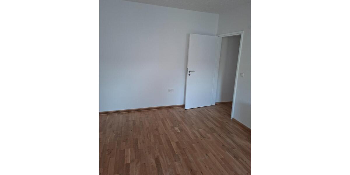 Etagenwohnung Saarbrücken West - 1 Zimmer, 45 m&sup2;, 410&euro; | Angebot:25833115