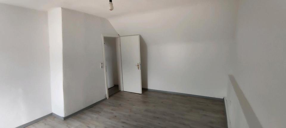 Etagenwohnung Heusweiler - 4 Zimmer, 70 m&sup2;, 480&euro; | Angebot:25648971