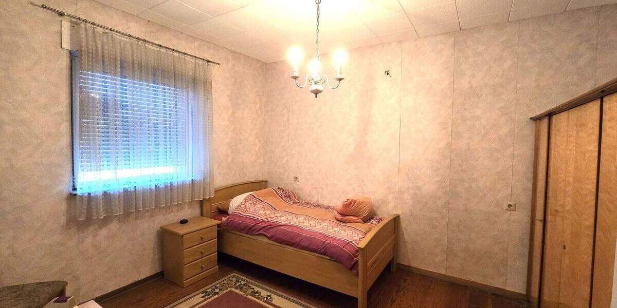 Mehrfamilienhaus, Wohnhaus Marpingen - 1 Zimmer, 330 m&sup2;, 199.000&euro; | Angebot:25773297