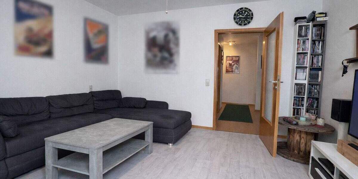 Etagenwohnung Schwalbach - 3 Zimmer, 80 m&sup2;, 169.000&euro; | Angebot:25677177