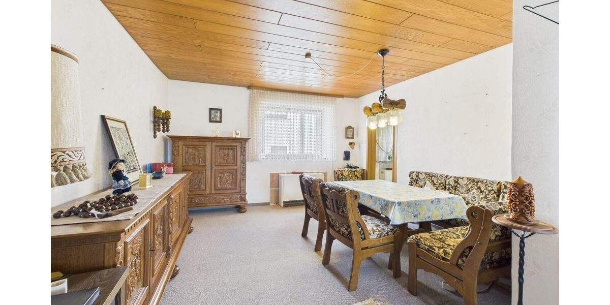 Mehrfamilienhaus, Wohnhaus Quierschied - 9 Zimmer, 234 m&sup2;, 195.000&euro; | Angebot:25799966