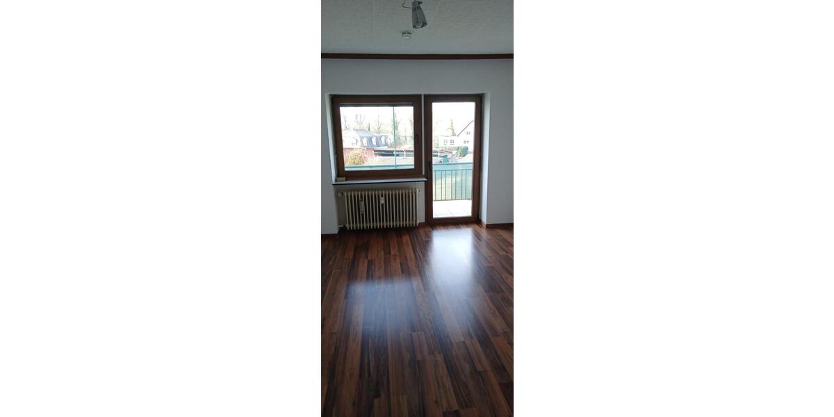 Etagenwohnung Schmelz - 1 Zimmer, 80 m&sup2;, 600&euro; | Angebot:26317309