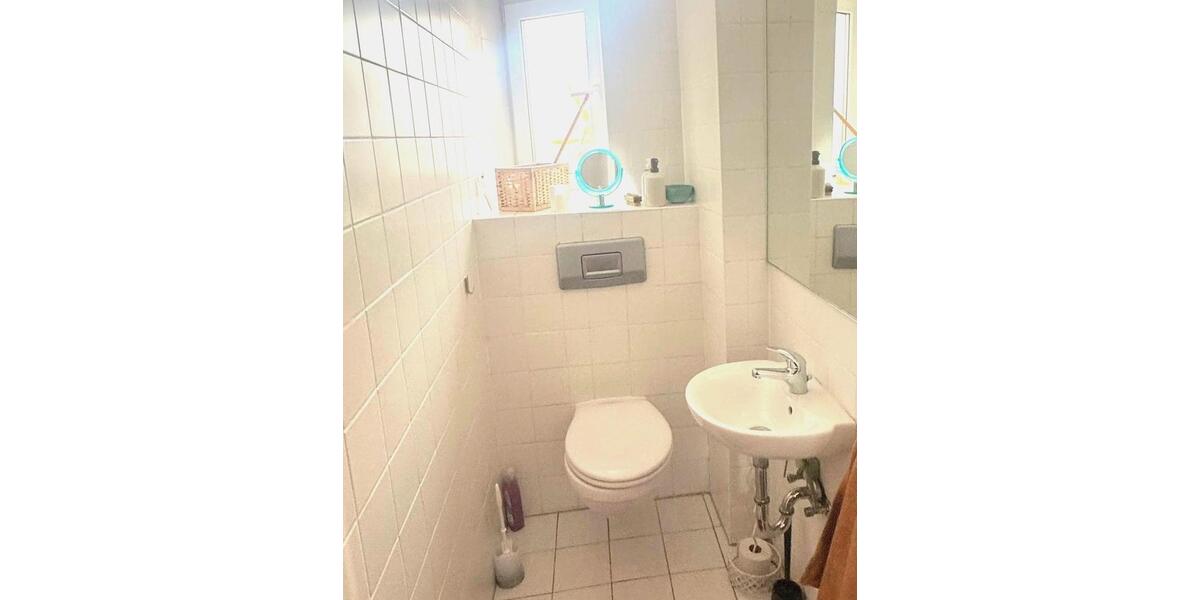 Etagenwohnung Saarbrücken Eschberg - 5 Zimmer, 180 m&sup2;, 1.690&euro; | Angebot:26532612