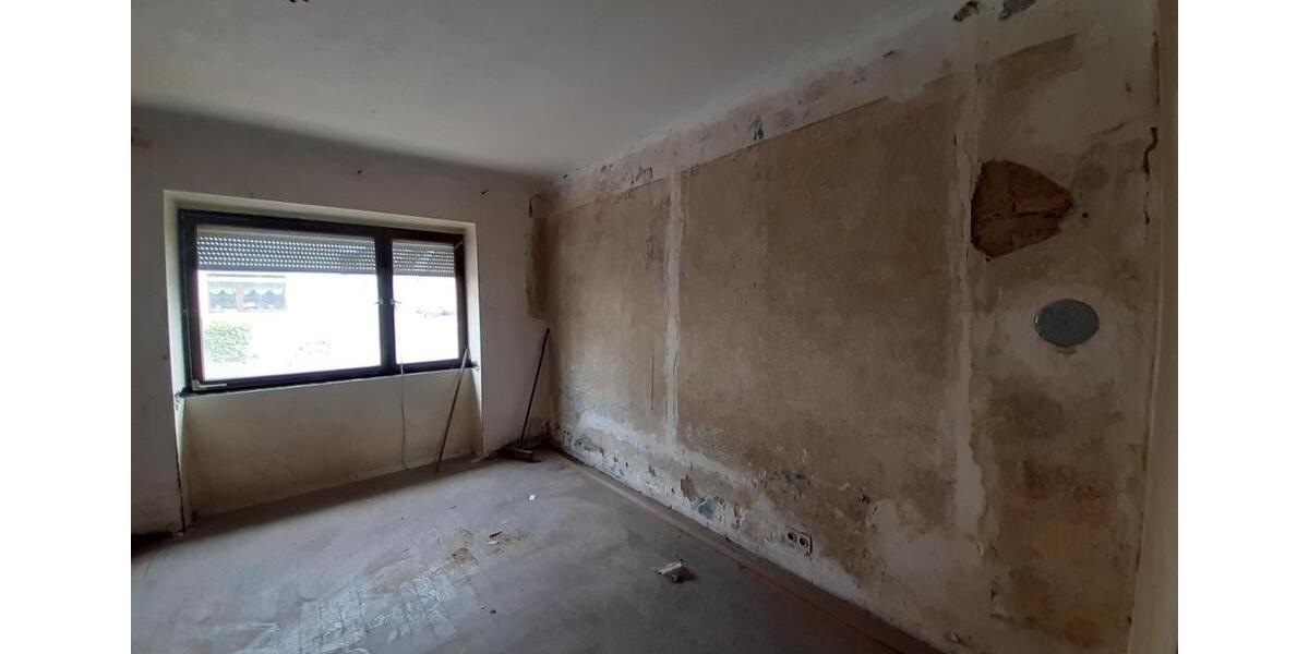 Einfamilienhaus Blieskastel - 2 Zimmer, 70 m&sup2;, 87.000&euro; | Angebot:24885803