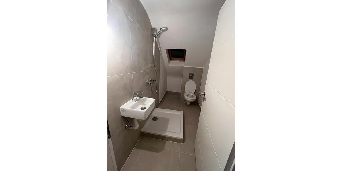 Dachgeschoßwohnung Saarbrücken St. Arnual - 3 Zimmer, 60 m&sup2;, 550&euro; | Angebot:26649521