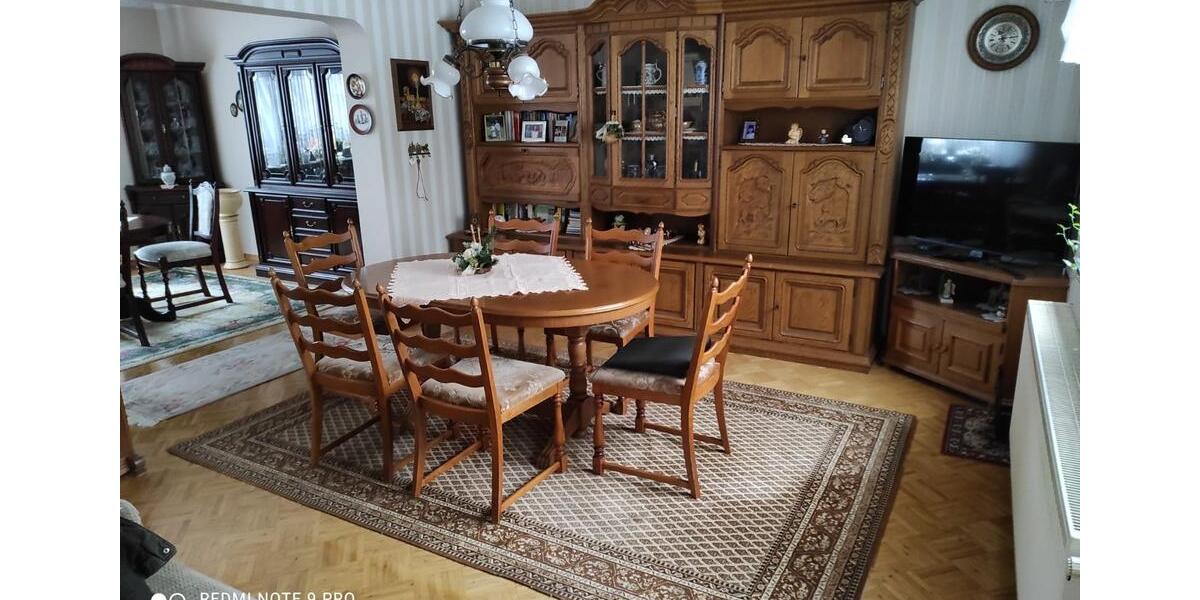Einfamilienhaus Lebach - 8 Zimmer, 180 m&sup2;, 220.000&euro; | Angebot:24787268