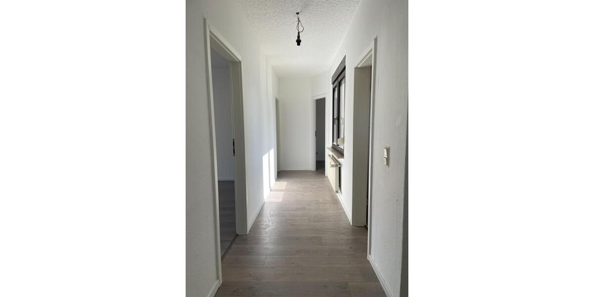Etagenwohnung Völklingen - 3 Zimmer, 70 m&sup2;, 490&euro; | Angebot:25436217