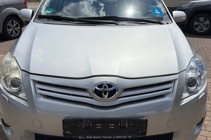 Toyota Auris 156.000 km 5.900 &euro; Lebach 66822