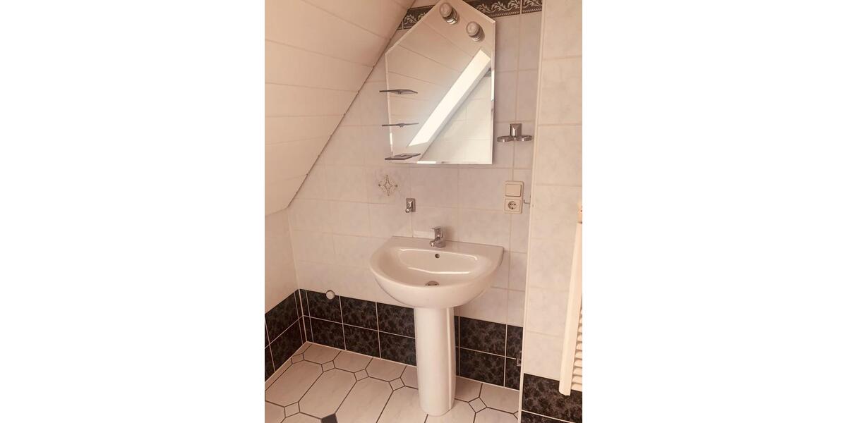 Dachgeschoßwohnung Saarbrücken Eschberg - 3 Zimmer, 79 m&sup2;, 169.000&euro; | Angebot:26351002