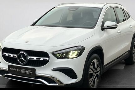 Mercedes-Benz GLA 180 11.976 km 33.280 &euro; Saarbrücken 66117