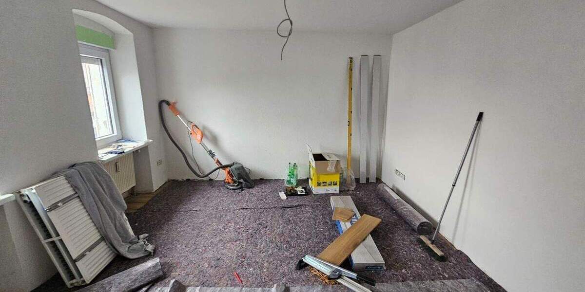 Einfamilienhaus Schiffweiler Landsweiler - 5 Zimmer, 128 m&sup2;, 195.000&euro; | Angebot:25702884