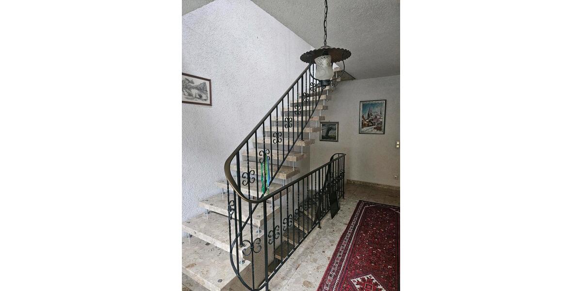 Einfamilienhaus Sankt Ingbert - 12 Zimmer, 207 m&sup2;, 322.000&euro; | Angebot:23283392