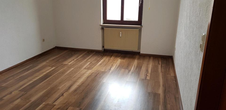 Etagenwohnung Saarbrücken West - 1 Zimmer, 75 m&sup2;, 130.000&euro; | Angebot:26062904