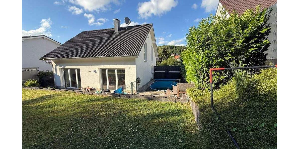 Einfamilienhaus Völklingen Ludweiler - 4 Zimmer, 145 m&sup2;, 389.000&euro; | Angebot:25661337