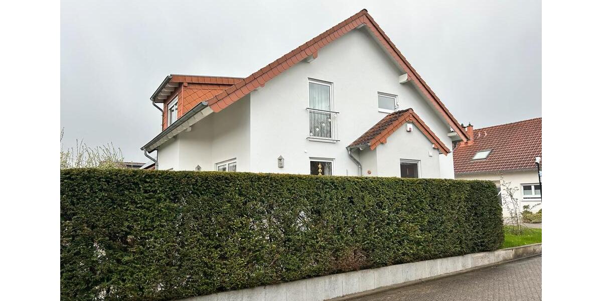 Einfamilienhaus Blieskastel - 6 Zimmer, 150 m&sup2;, 390.000&euro; | Angebot:26001753