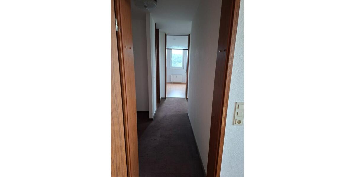Etagenwohnung Saarbrücken Eschberg - 3.5 Zimmer, 86 m&sup2;, 180.000&euro; | Angebot:27299023