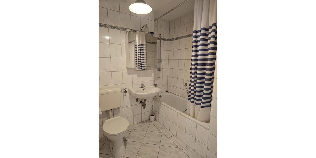 Etagenwohnung Homburg - 2 Zimmer, 70 m&sup2;, 590&euro; | Angebot:25361028