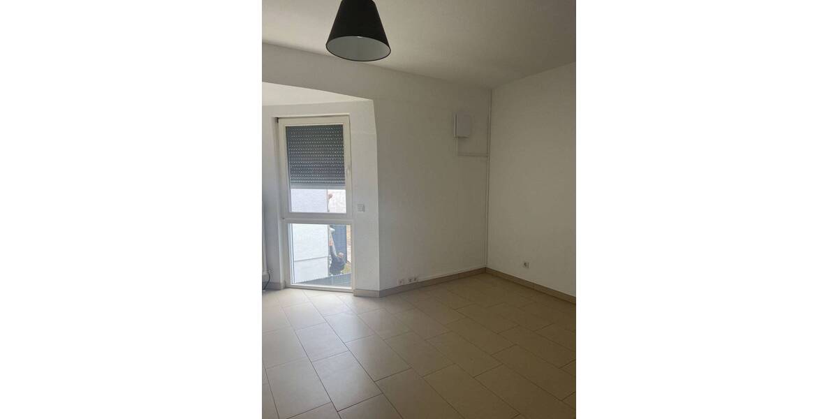 Etagenwohnung Saarlouis - 5 Zimmer, 152 m&sup2;, 1.100&euro; | Angebot:26672299