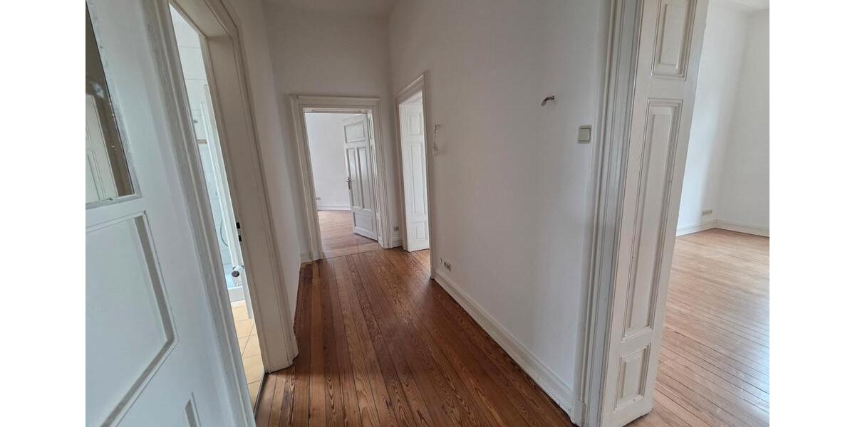 Etagenwohnung Saarbrücken St. Arnual - 3 Zimmer, 102 m&sup2;, 1.100&euro; | Angebot:26685978